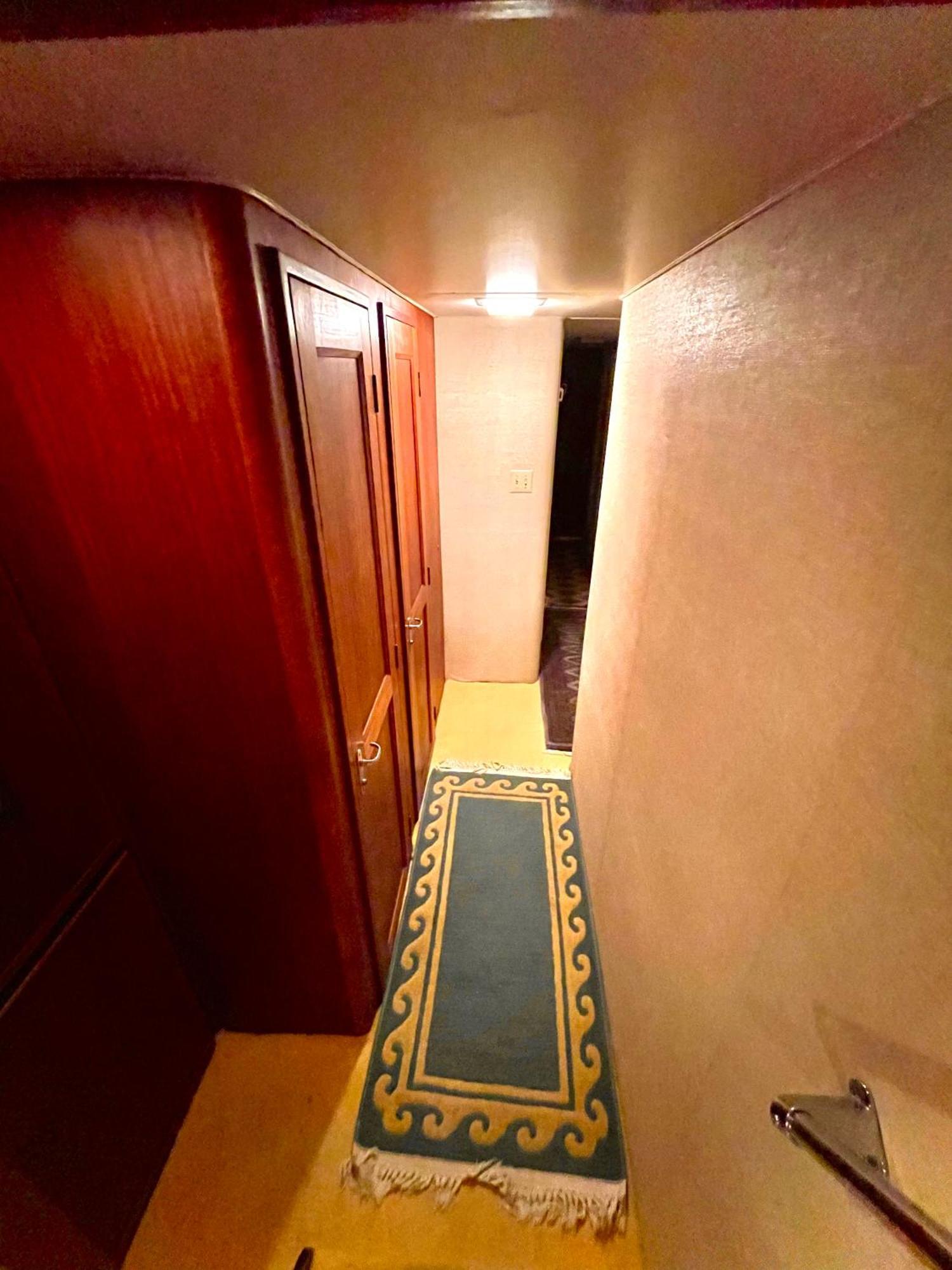 Hotel Yacht Our Alissa Sant Adrià de Besòs Extérieur photo